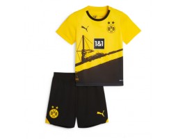 Borussia Dortmund babykläder Hemmatröja barn 2023-24 Korta ärmar (+ Korta byxor)